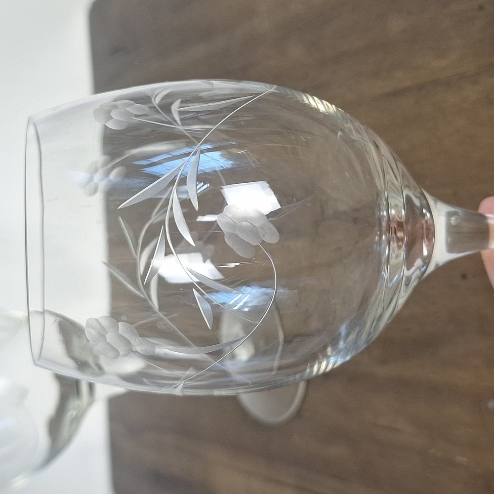 Princess House Heritage Crystal White Wine Glasses – Etched Floral (Set of 2) - Picture 8 of 8